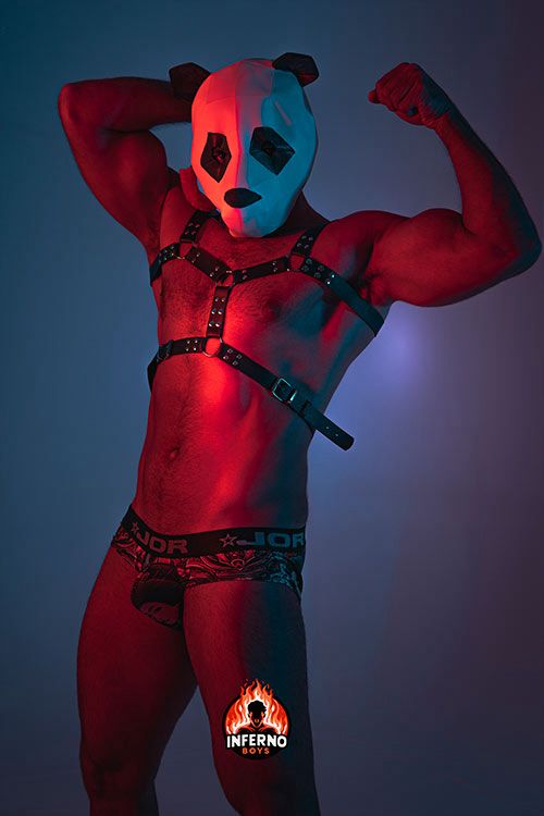 Performer Inferno Boys con mascara